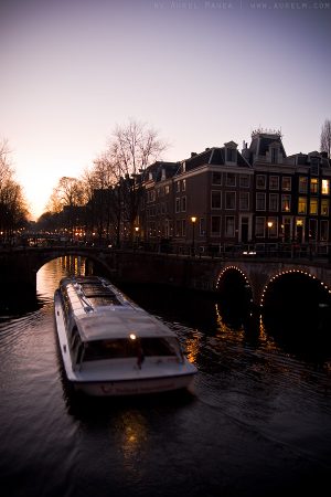 Amsterdam dusk over canal 02