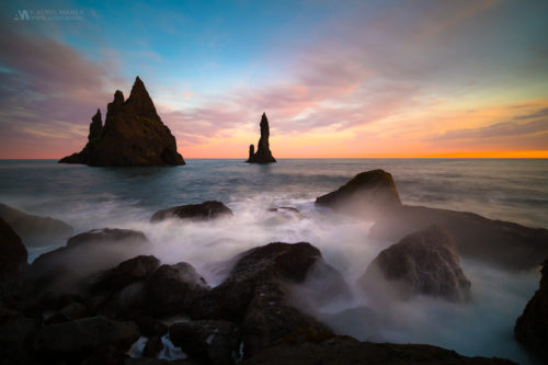 Gallery Iceland Sunset with rocks on ocean 01
