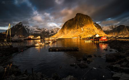 Gallery Lofoten village 01