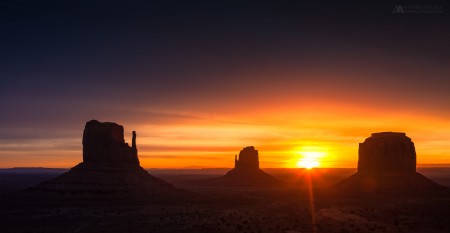 Gallery Monument Valley sunrise 01