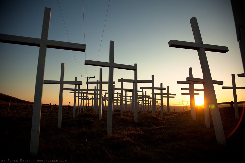 memorial crosses in iceland