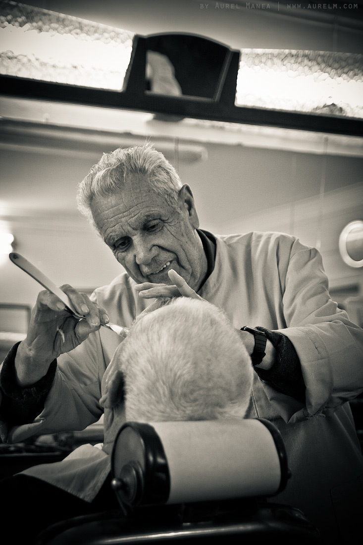 the old barber in Lisboa 07