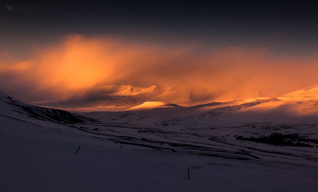 Gallery Iceland sunset in the mountains 01