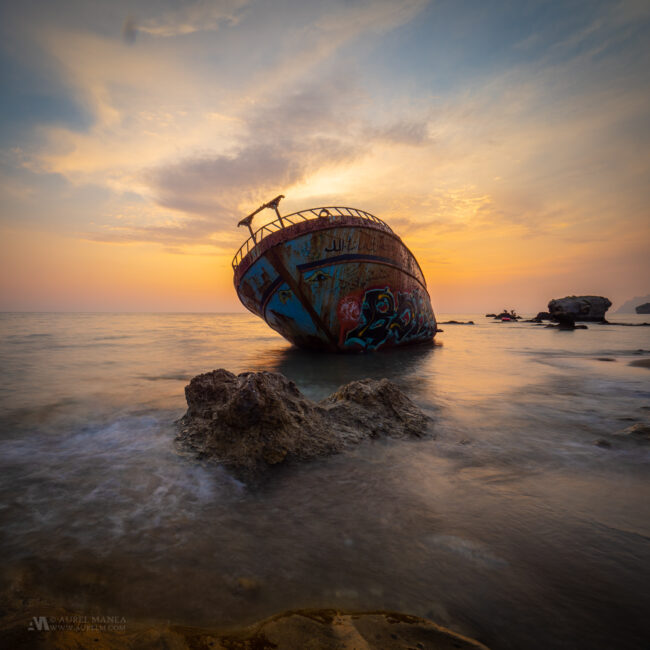 Gallery shipwrek in Greece 01